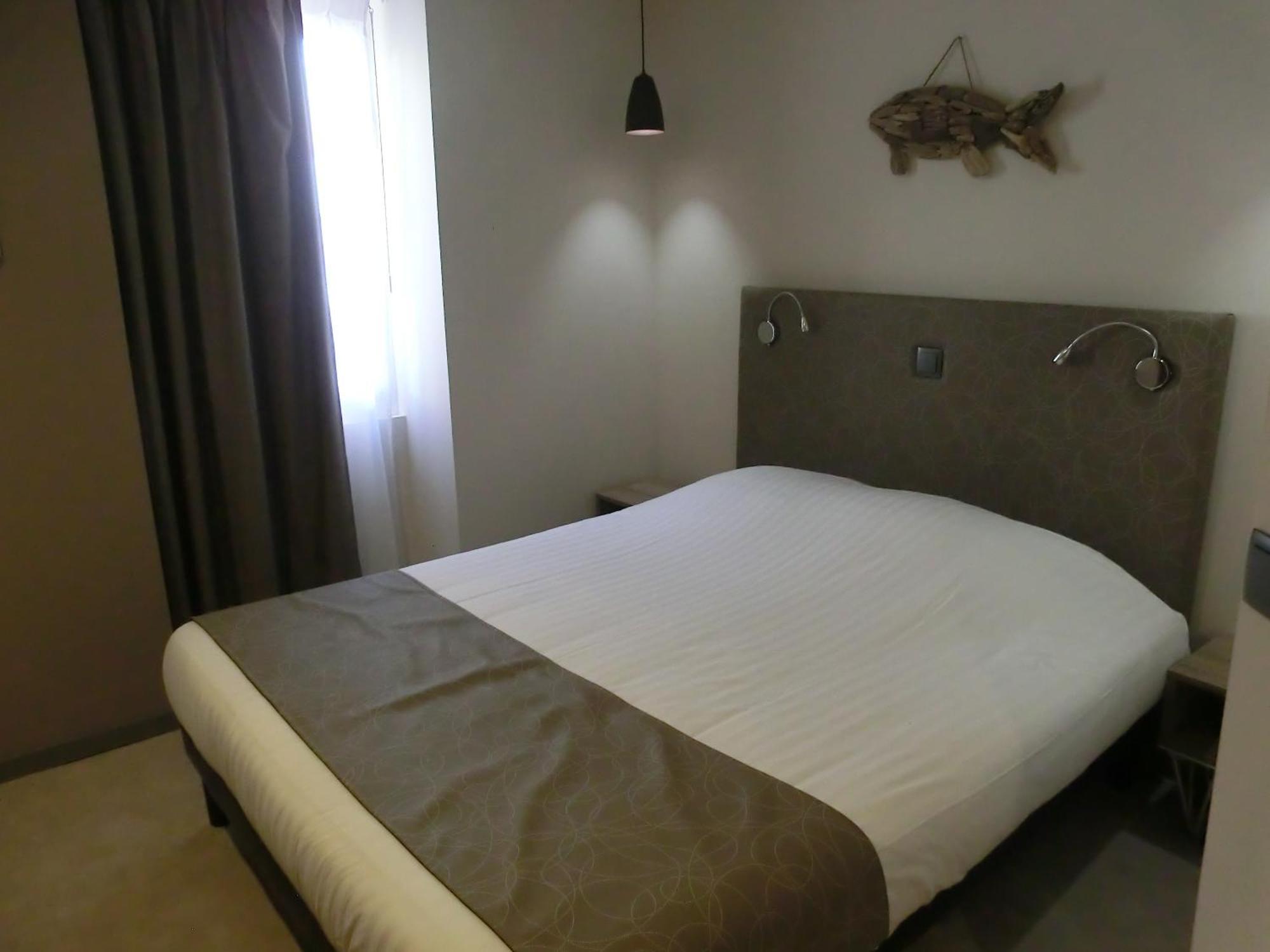 Hotel Sur Le Quai Port Vendres Quarto foto