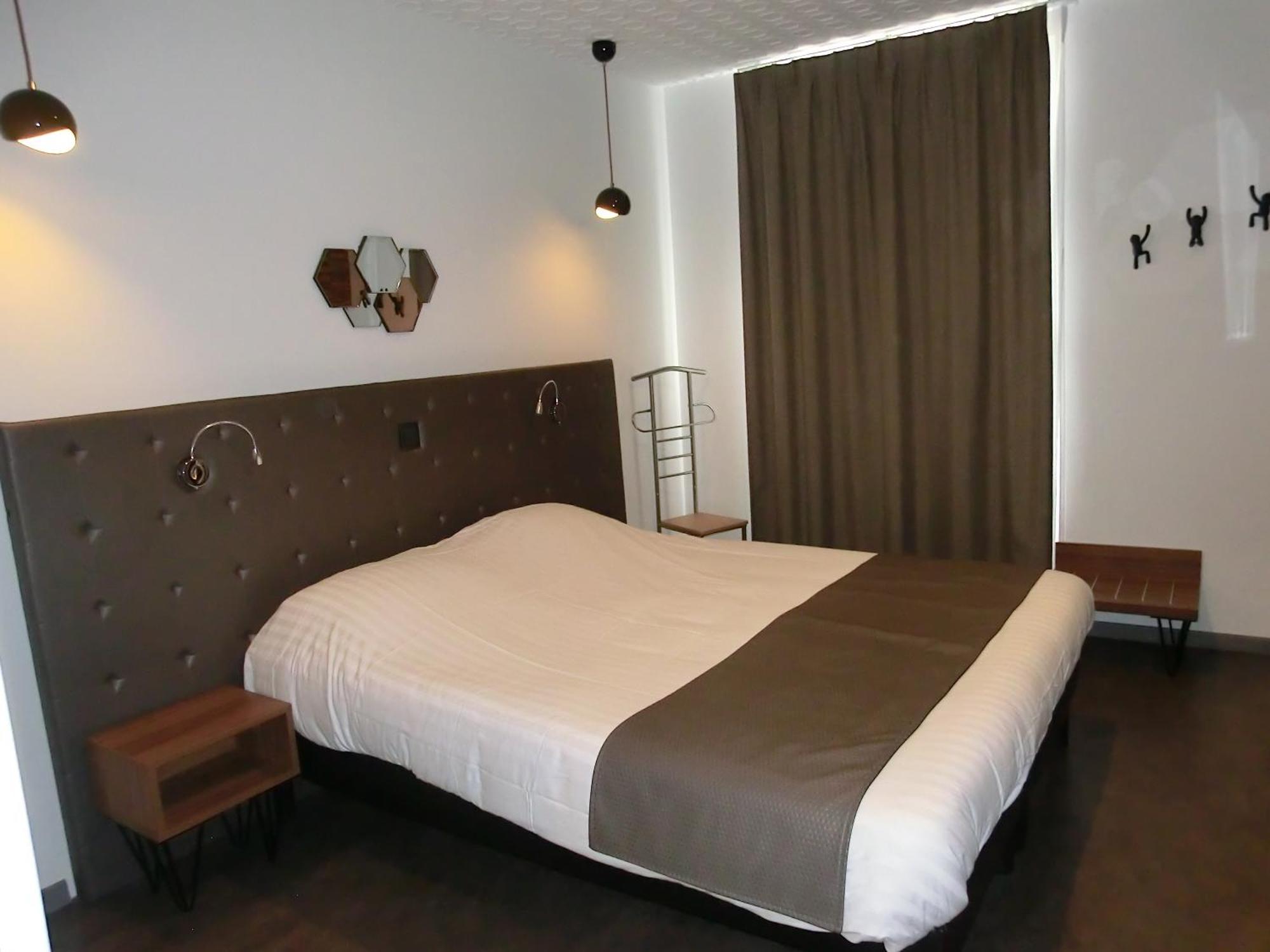 Hotel Sur Le Quai Port Vendres Quarto foto