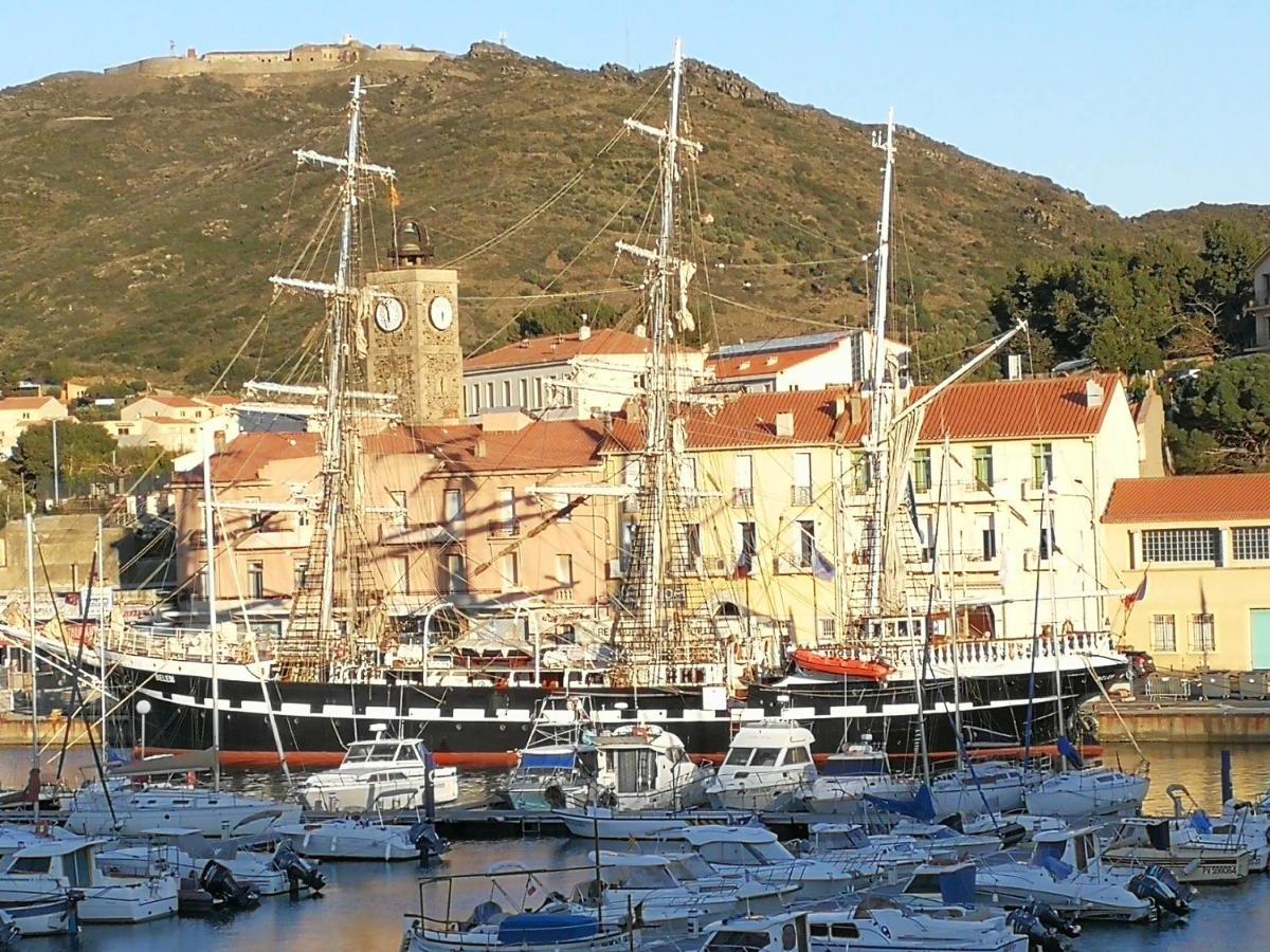 Hotel Sur Le Quai Port Vendres Exterior foto
